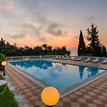 Niki Sunrise 아파트 *