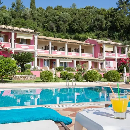アパート Niki Sunrise Gastouri (Corfu)