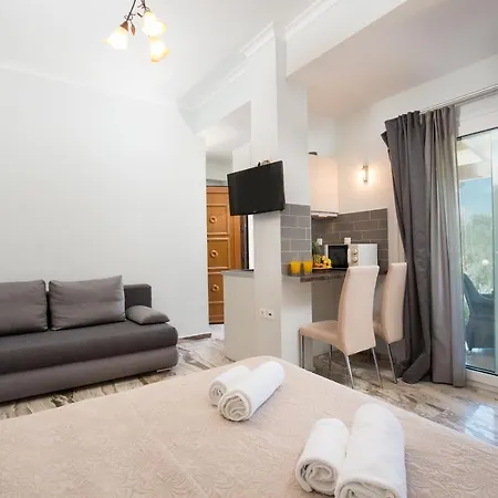 Apartament Niki Sunrise *