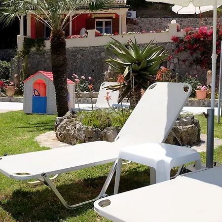 Niki Sunrise Γαστούρι