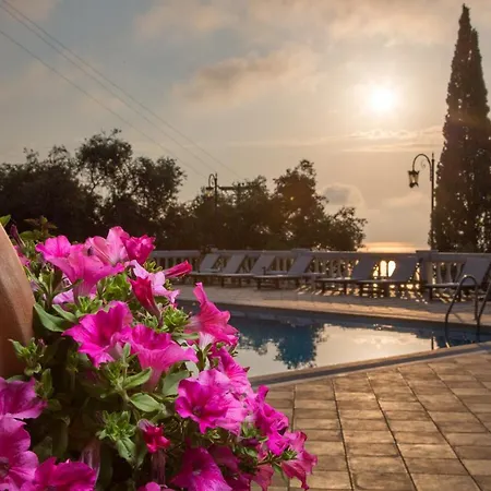 Niki Sunrise 아파트